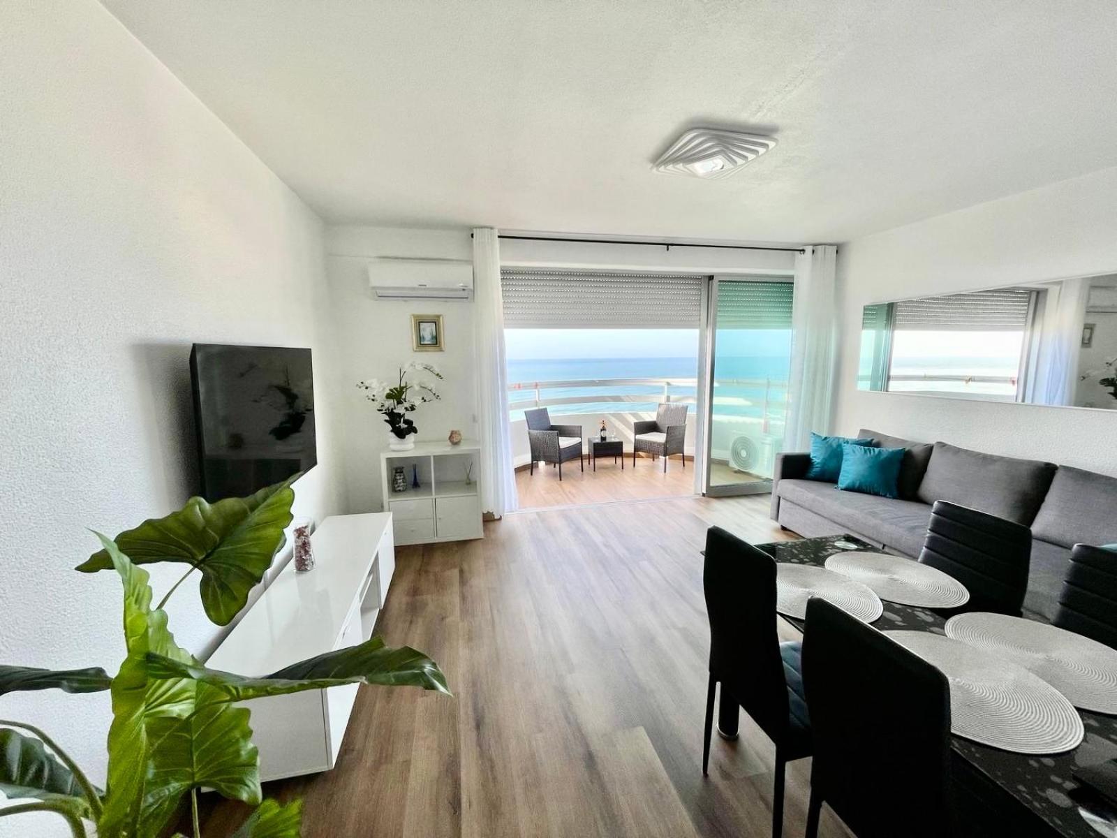 Top Ocean View Apartment - Amazing Sunset - Modern Style - Pool & 200M To Beach بورتيماو الغرفة الصورة