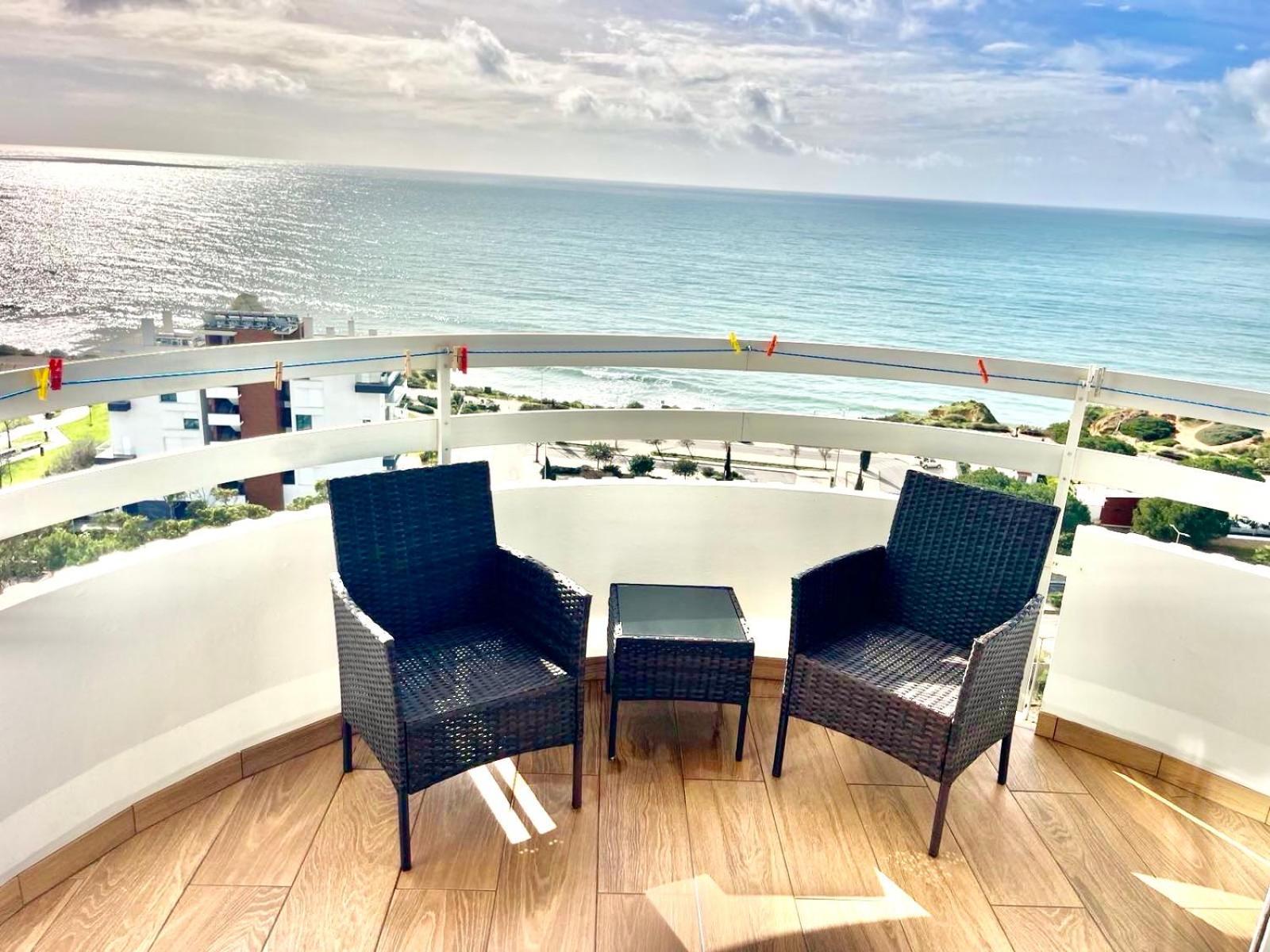 Top Ocean View Apartment - Amazing Sunset - Modern Style - Pool & 200M To Beach بورتيماو المظهر الخارجي الصورة